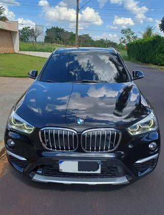 BMW X1 2.0 16V TURBO ACTIVEFLEX SDRIVE20I X-LINE 4P AUTOMÁTICO BMW X1 2.0 16V TURBO ACTIVEFLEX SDRIVE20I X-LINE 4P AUTOMÁTICO